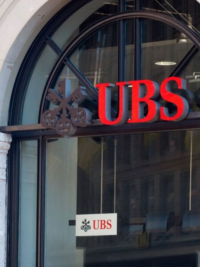 UBS Examines Takeover of Credit Suisse Amid Market Turmoil and Regulatory Pressure