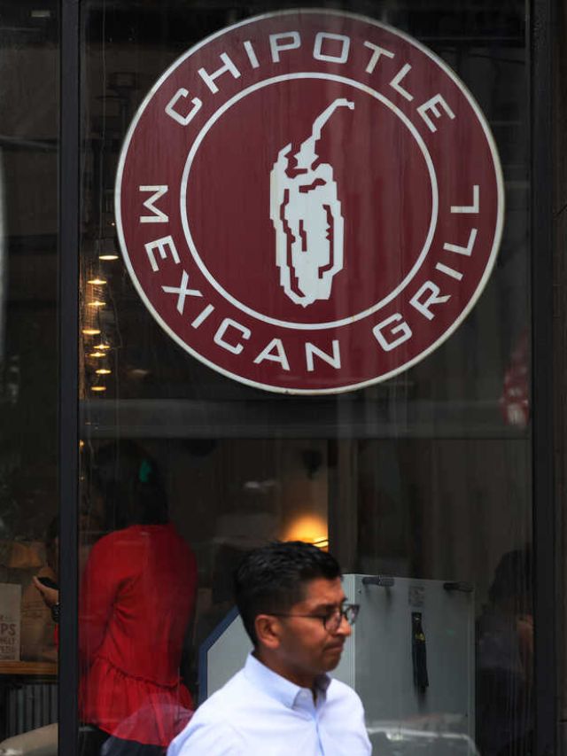 Why Chipotle and Sweetgreen Sued Over Chicken Burrito Bowls